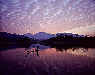 沉迷游戏的“最终幻想之父”为《最终幻想14》发表10周年致辞